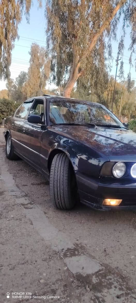 للبيع 525 موديل 1993
سنوية 2029
 سلايت كهربائي
 طخم تايرات جديد
 ويل خلية
 هزة انتهت 2026 شهر الثاني 
السعر 65 وبيها مجال


**إذا كنت صاحب هذا الإعلان وتريد حذفه لأي سبب، رجاءا أرسل رسالة إلى الدعم الفني**