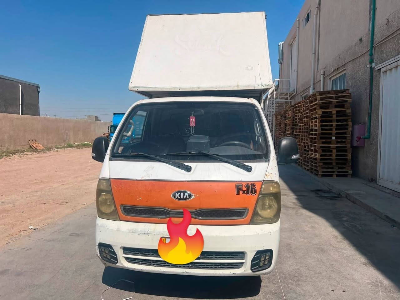 السلام عليكم كيا عموشه موديل 2019 بغداد امبدل بنيد و دعاميه ومازدات محرك 2700 مجفت كير واكسل مكفولات السعر 130وبي مجال  رقم بغداد حداديه جديده ***********
