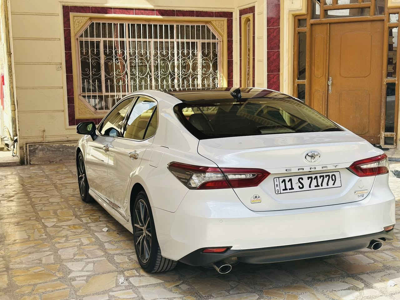 كامري 2022 للبيع
-خليجي استيراد خاص لمتد ادشن فول مواصفات
-وكالة الساير
-محرك v6
-سقف بانوراما
-بصمة تشغيل 
-بصمة ابواب
-تشغيل عن بعد
-اشارة ترحيب
-فول حساسات اماميه +خلفيه
-مرايات كهرباء + اشارة 
-3 وضعيات قياده ( ايكو + نورمال+سبورت)
-مثبت سرعة 
-تحديد مسار
-نقاط عمياء 
-رادار امامي 
-تدفئة كشنات 
-كشنات الاماميه كهرباء
-بردة خلفيه كهربائية بلادية
-لون ابيض 
-رقم بغداد جديد دولي بأسمي ( فحص +هزه +رقم +سنويه )جديد
-السياره مكفولة كفالة عامة من الصبغ والتبديل ( بيهه بارد بسيط كلش براس الجاملغ الامامي بدون صبغ ) باقي السياره كفاله 
-ماشية 85 الف ميل 
-السعر 220 وبيهه مجال بسيط 
-العنوان /الفلوجة
-للتواصل / ***********
