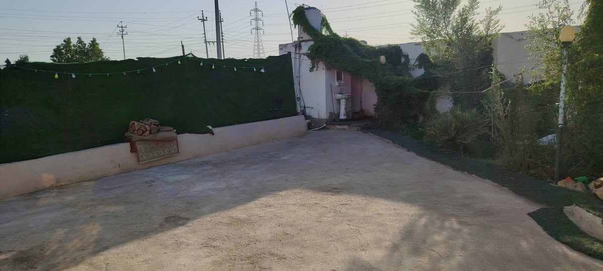 دونم ونص علمشروع يم مجمع قاهرالسعار يم الملعب توني  مع بيوت ٣ مع قطع٣ بيع سوه ومفرد
ستفسار***********.     ***********
