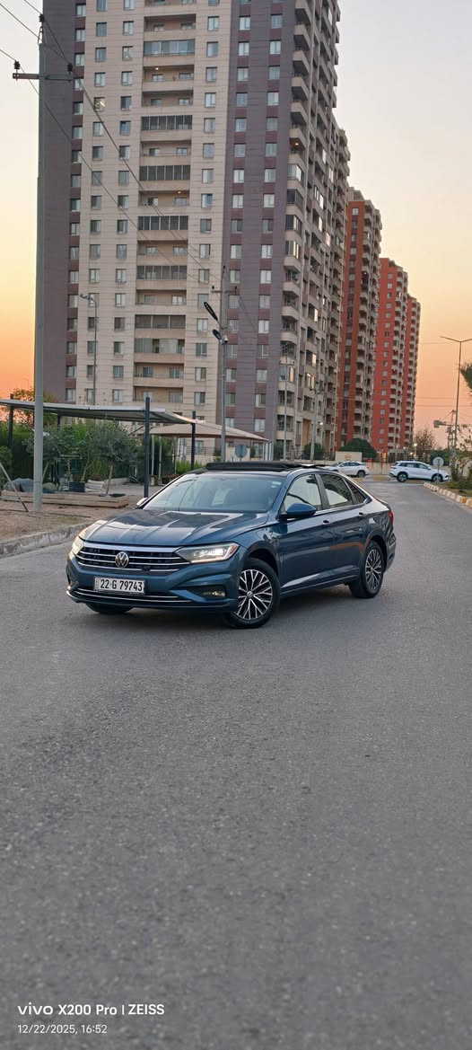 Volkswagen jetta 2021 SE
مودێل:2021
مکینە:V4 turbo 1.5
ماوەی رۆیشتن:96000 mile
پانۆراما
شاشە گەورە
ویل 17
کوشن گەرمی
رادار
برێک بەصمە
بەصمە
گێر سپۆرت

بۆنید سبوخە بێ ژوورەوە و بێ ئێربگ

 رقم شاصى 3VWC57BU8MM01527

ژمارەی مۆبایل *********** أربيل, العراق
