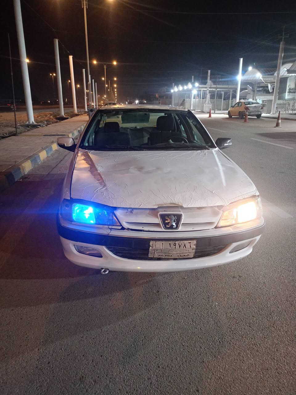 بيجو بارص ٢٠١١ محرك كير حدادية تخم تاير كلهن جدد هستوني مسويهن فقط بديها تعبان يرادلة ترتيبات كماليات فقط رقمها بصرة وراعيها يريد يداور مكان السيارة النجف سعرها ٢٢  ***********

