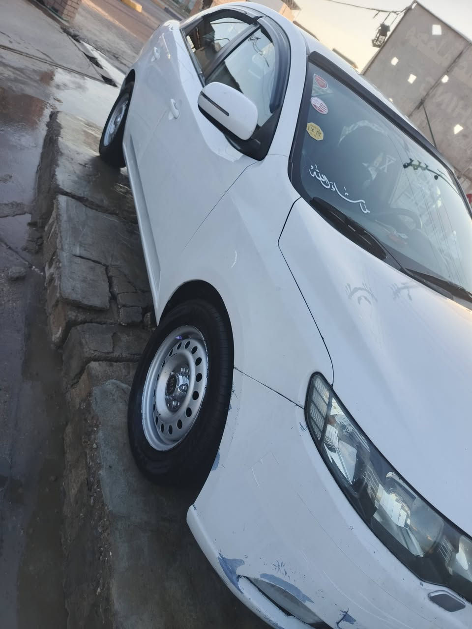 سيراتو 11محرك1600
تربريد شغال جديد السعر 90وبيهاا مجال/***********
