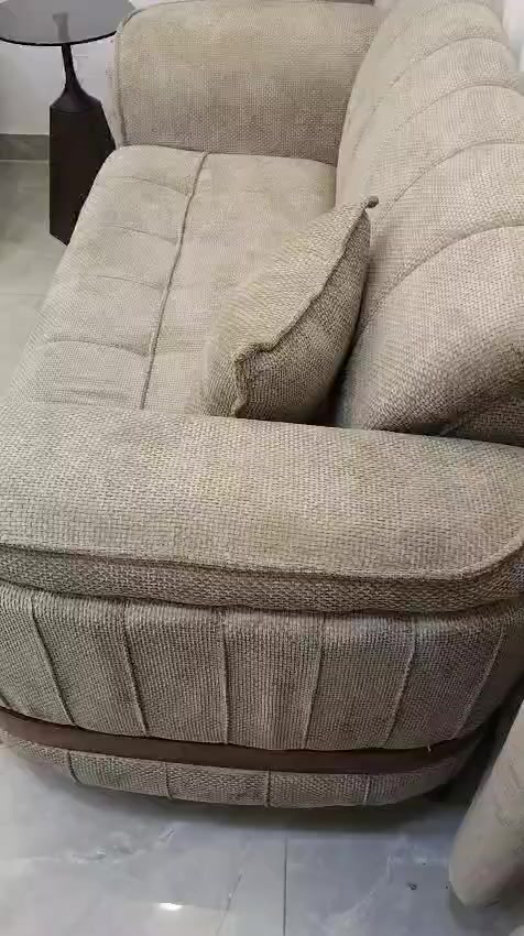 السلام عليكم
تخم قنفات ١٠ مقاعد درجه اولئ نضافه فول اخو الجديد صار اقل الشهر من اخذتهم فدشي تكمه
***********
