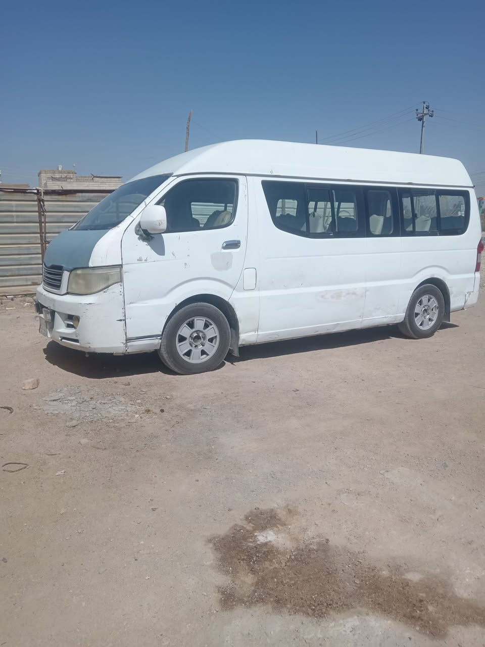 سلام عليكم شيري مديل 13 بدون تحويل مكينه 3000 ففتي مكينه كير حداده تخم تاير جاهزه من كلشي 
مكاني ناصريه سوق الشيوخ *********** 
السعر 48 وبيها مجال اتصال فقط غير متواجد ع النت
