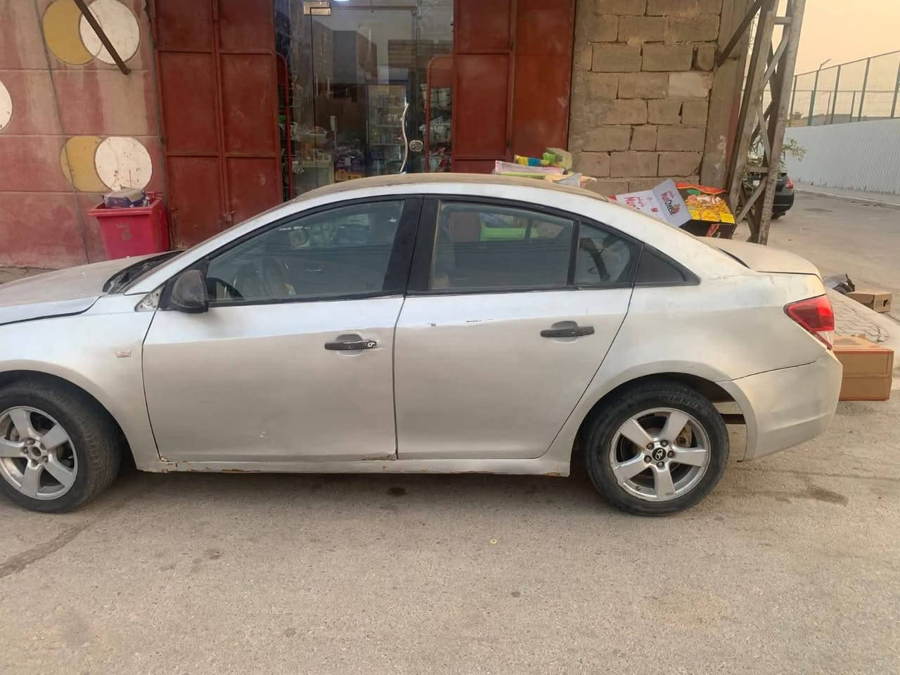 سيارة للبيع دايو سعر ٢٥ ورقة نضافة مثل صور مابية أرقام بيه معاملة أرقام اتصل على هذا رقم *********** وات ساب موجود
