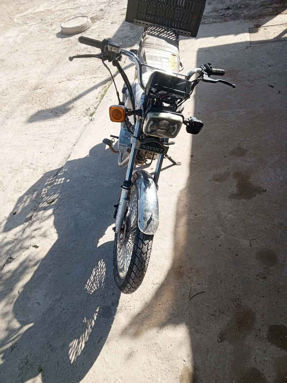 السلام عليكم دراجة ايراني للبيع موديل 2020 الدراجة جاهزة ما بيهة اي نقص مكاني ديالى خان بني سعد السعر 275 وبيهة مجال قليل الرقم ***********
