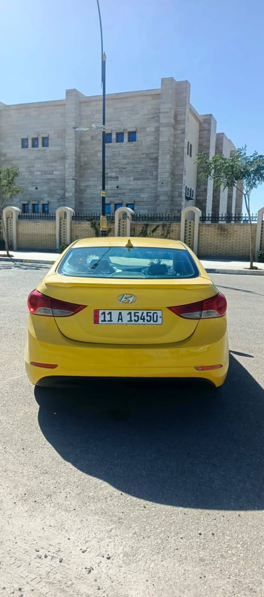 الانترا مديل 2011وارد أمريكي ضربته جاملغ امامي والغد شويه بيه مكينه 1800سنويه ال 29مصفره هيه وغرامات وتجي وتشوف بعينك سياره حلوه ونضيفه مكفل بنشر *********** سعره 80وبيه مجال
