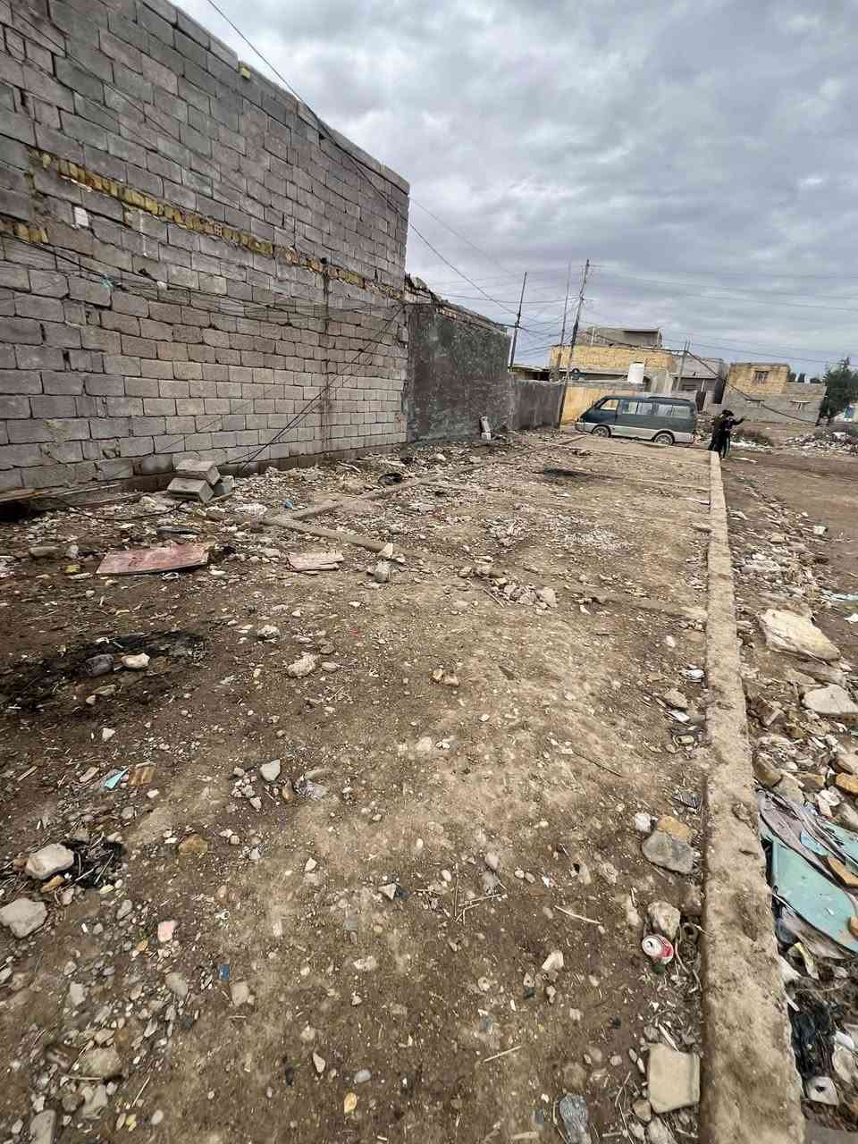 قطعه أرض حي الحكيم الثانيه 
مقابيل محطه بانزيال حوشي 
مسحتها ١٣٠ متر 
واجهيا ٦ أو نزال ٢٢متر 
 زراعي *********** سعر5ملاين بيه مجال الشراي
