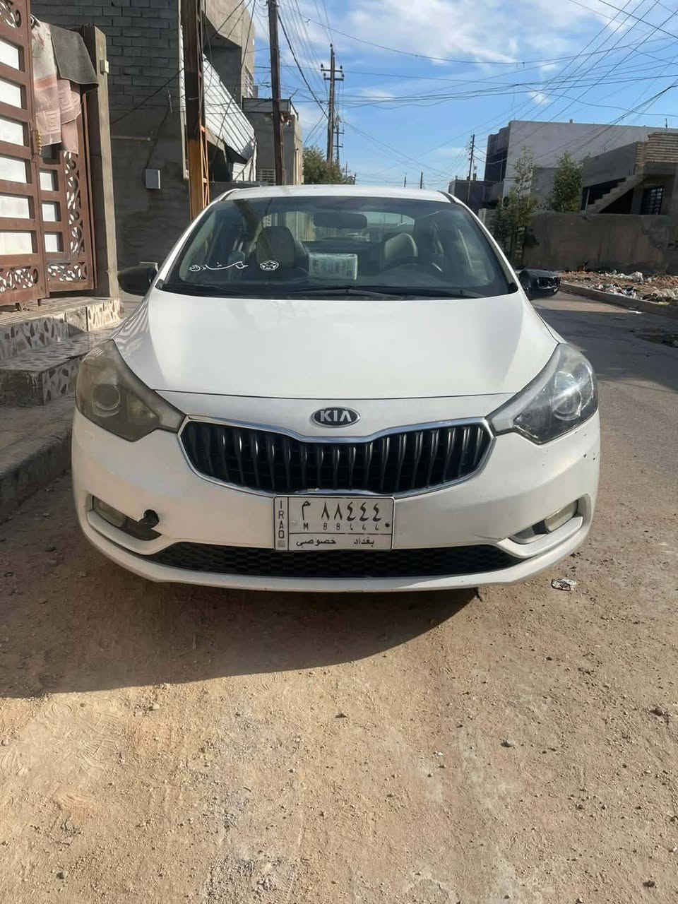 السلام عليكم.. سونر بل نشر 
سيراتو 2014 خليجي رقم بغداد
محرك 1600 دوش 
بيها بنيد مبدل  لباقي كفاله عامه بدون دواخل 
سيارة جاهزة وكاملة تبريد تدفئة 
كهربائيات صدر امامي خلفي جديد
تخم تاير جديد ...باتري + داينمو جديد
راديتر جديد دهن وكالة ابو ال 10 الف كيلو
مسويلها ادامة قبل شهر ومصفرها بالجهاز 
السعر ( 120) بسمي تحويل موباشر 
مكاني بغداد اليوسفية..
*********** )) ***********
