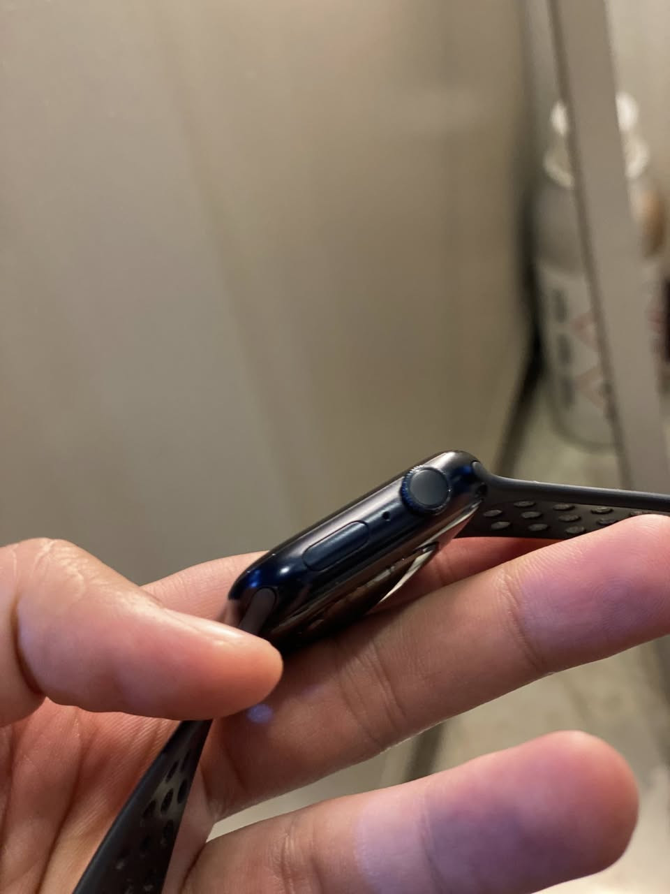 ساعة ابل جيل 7 نايك 
كامل ملحقات 
بطارية 90 
نضافة 100/100
سعر 200
بغداد/كاظمية /جكوك
***********
