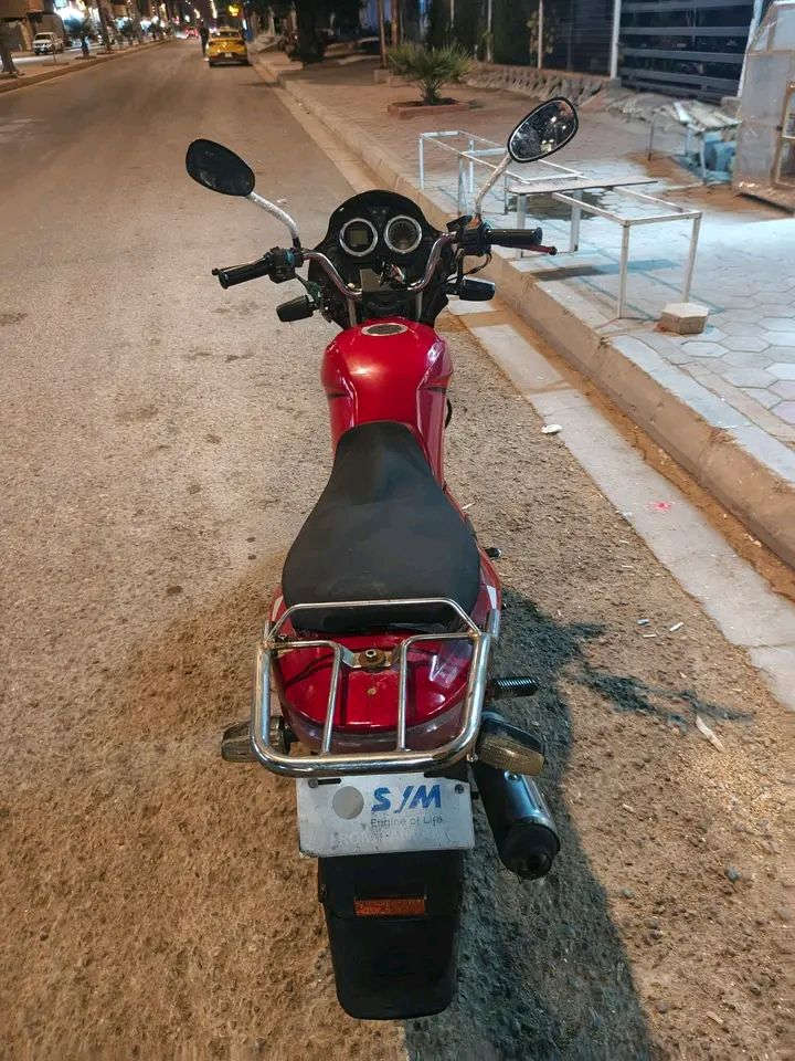 دراجه سايم للبيع السعر 600 بيه مجال جديده كهربائيات كله شغاله مكفوله من كلشي محرك بلادي عنواني الرمادي حي ضباط للاستفسار على رقم ***********
