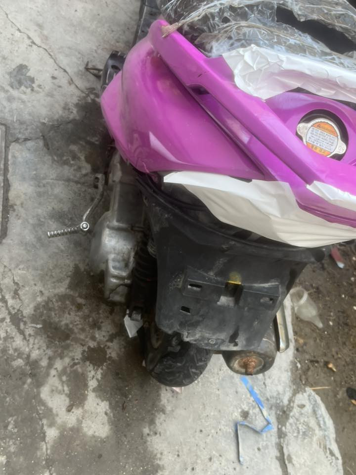 سلام عليكم دراجه للبيع
دراجه ثعلب شغاله يردلها ترتيب كهربايت وبك وره سعر ١٧٥ بيها مجال مكان صلاح الدين قضاء بلد *********** شغاله
