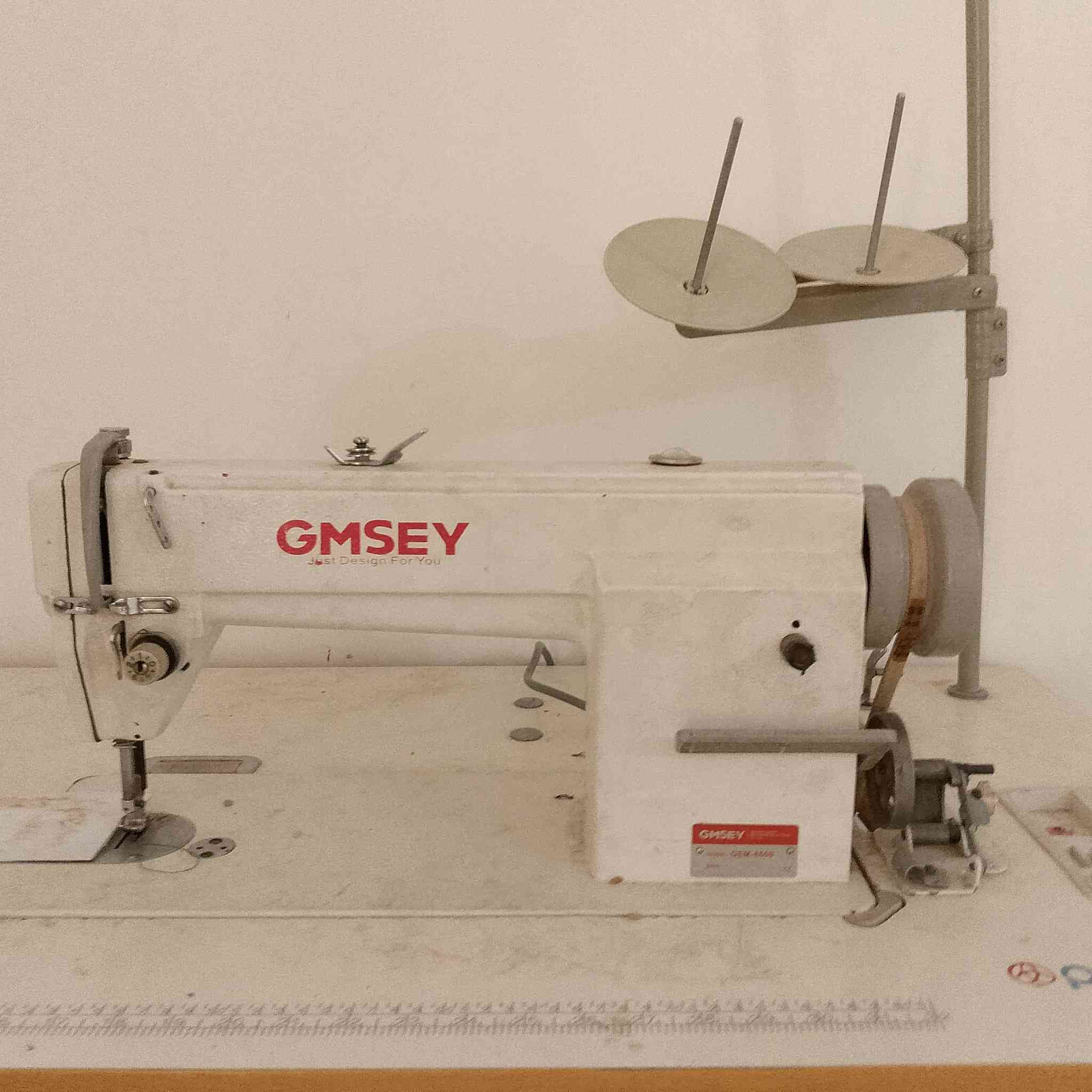 السلام عليكم مكينة خياطه ماطور كاتم للبيع لسعر ٢٠٠ الف وبيها مجال مكاني كربلاء حي


**إذا كنت صاحب هذا الإعلان وتريد حذفه لأي سبب، رجاءا أرسل رسالة إلى الدعم الفني**