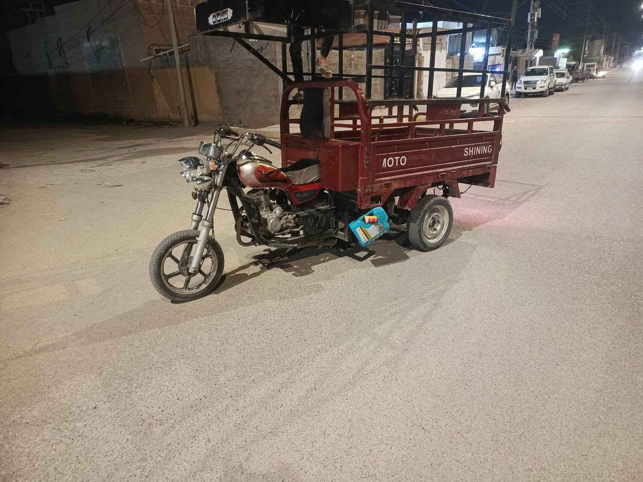 ستوته للبيع موديل 2022نضيفه محرك 2023متوازي عليه عنواني لرمادي لخمسه كيلو لرقم. ***********
