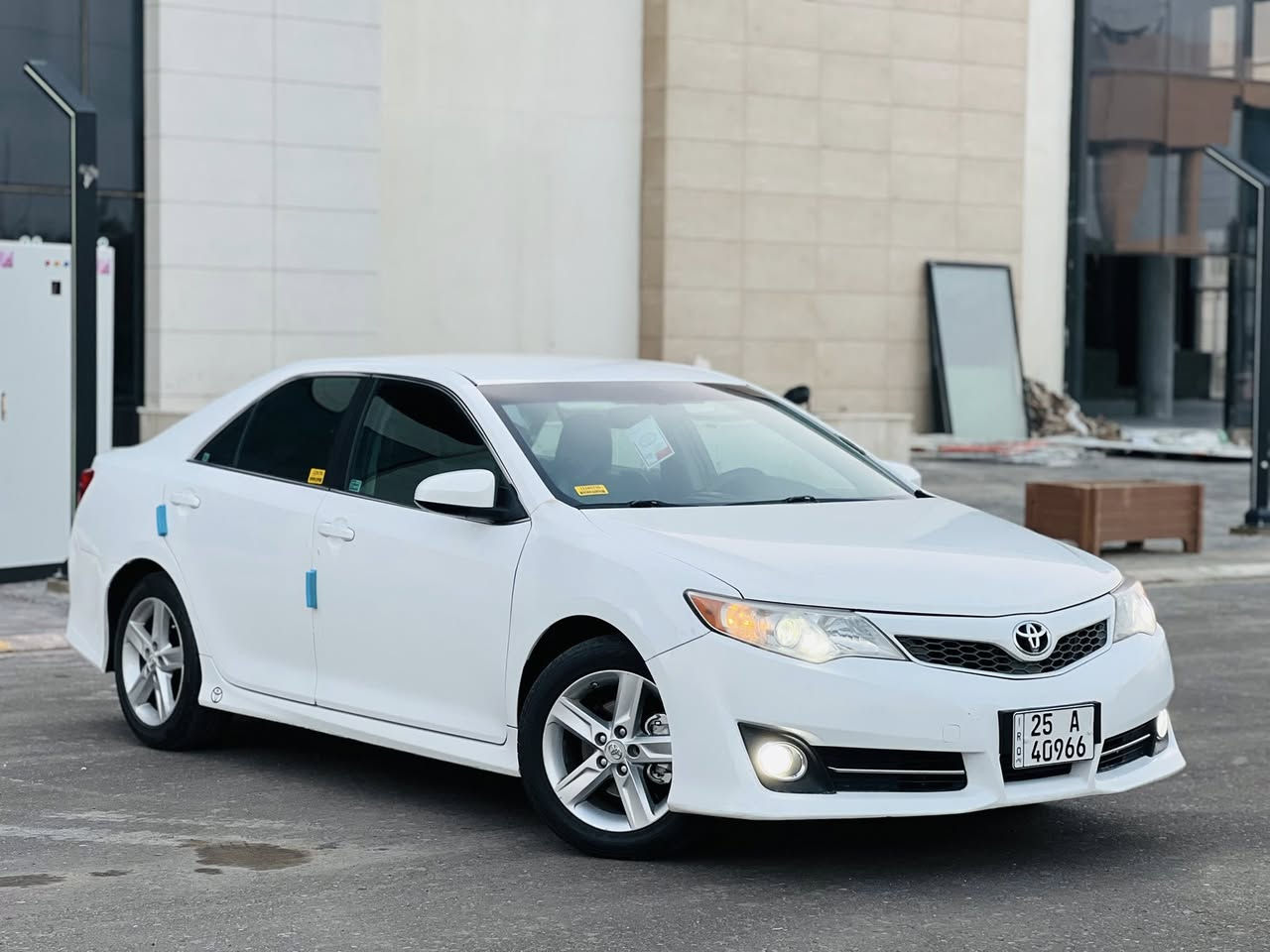 السلام عليكم..اعتذر عن الاقساط والوعده 
للبيع كامري 2013 أمريكي لون ابيض ثلجي 
رقم كركوك دولي(25) سنويه لغايه 2031 بأسمي شخصياً… سياره خير من الله وأحلى من الصور… مواصفات فئه Se كشانه جلد كشانه كهرباء شفتات ستيرن مانع انزلاق ويل كب كروم منضومه زنون اصليه…
سياره مكفوله كفاله عامه من الصبغ(خاليه من الصبغ)…ماشيه 115 حقيقي شرط
محرك 4/2500سلندر بدون كل عيب 
كير بدون كل عيب 
صدر جديد طخم تاير جديد تبريد ثلج تدفئه نار سياره جاهزه مجهزه بدون مصرف 
السعر 139 وبيها مجال للشراي 
مكاني صلاح الدين تكريت 
للاستفسار ***********
