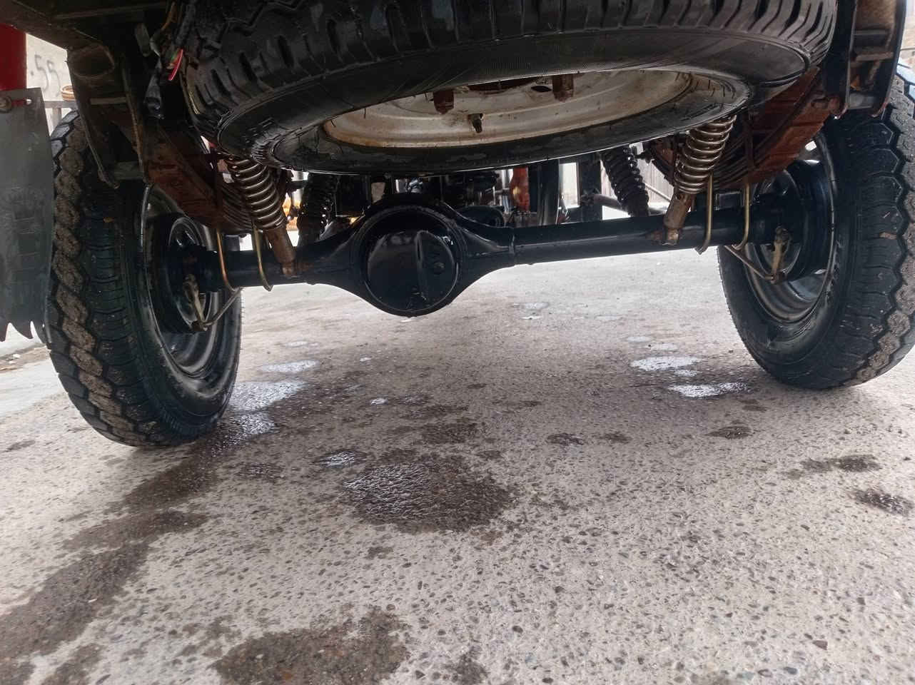 ستوته للبيع مديل ١٧كهربائية جاهزه اوراق رسميه اكسن كبس والمكينه جديده تخم تاير وجاهزه للشغل وخير من الله سعر مليون وميه وبي مجال  ومكاني بغداد وهاذ رقمي ***********
