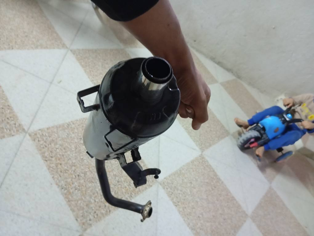 السلام عليكم كزوز اف ام للبيع مستعمل بس لا بي لحيم ولا شي المكان البصرة أبي الخصيب السعر 10الاف *********** البصرة, العراق
