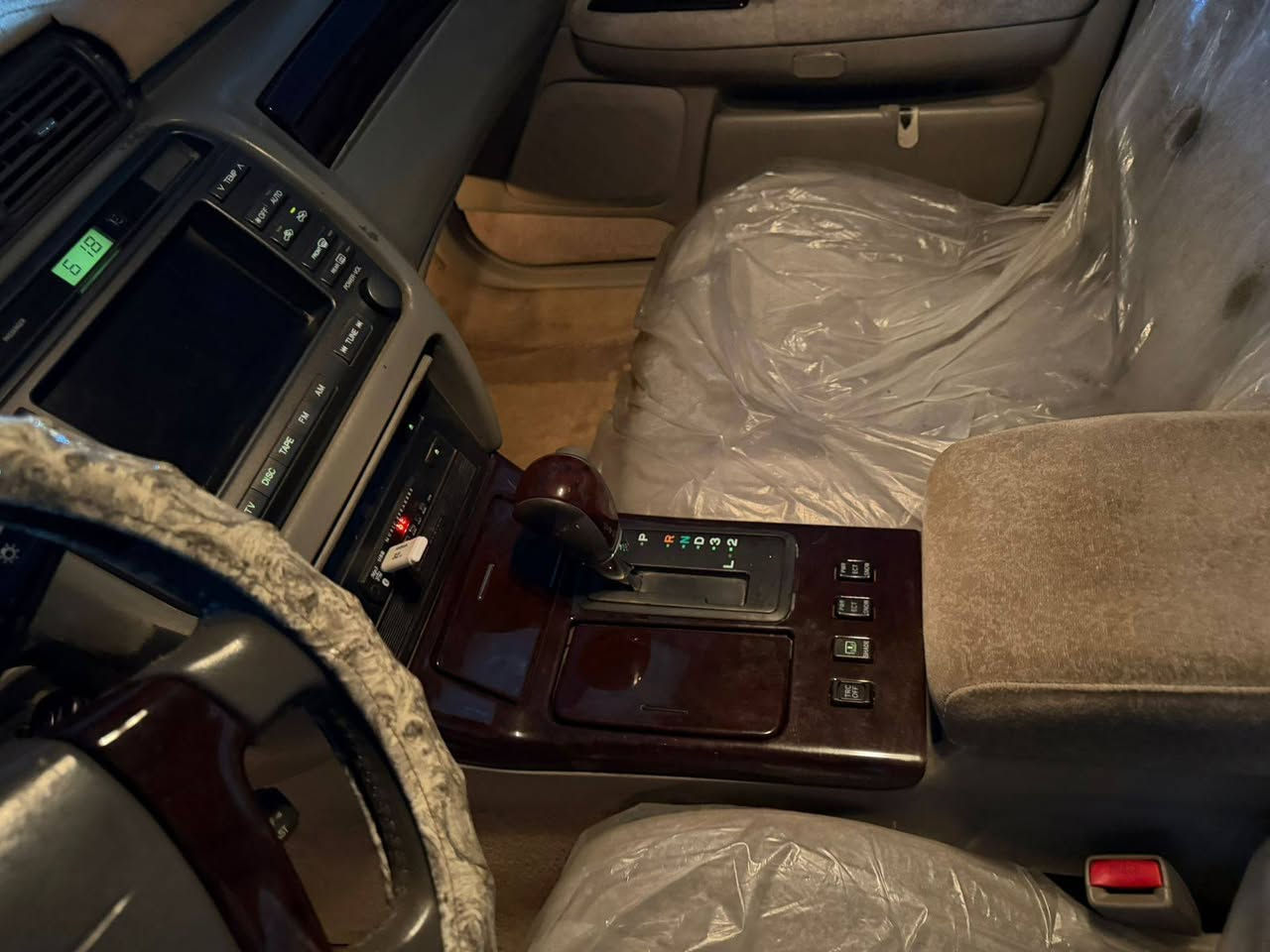 سلام عليكم شباب مالكه للبيع مديل ٢٠٠٢ رقم بغداد بسمي شرط التحويل محرك دي فور الزغير شاصي ٧١ ٣دكم برده خلفيه تحكم ستيرن دبل شاشه بيه ضربه جملغ خلفي سعر ١١٥ عنواني بغداد ***********
