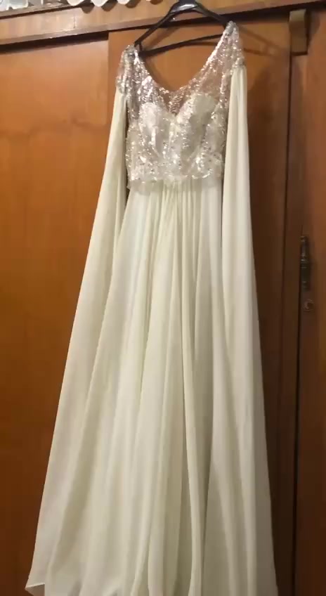 السلام عليكم حبيبتي
عندي هذا فستان عقدي وياه شال نفس التطريز
موديله يجنن ودبل كلوش لون اوف وايت يلبس ٣٦-٣٨
لابسته على كد العقد بس لان وياه فستان ثاني
اريده ب١٢٠ واليعجبها ان شاء الله ما نختلف عالسعر
التريده تدخلي خاص


**إذا كنت صاحب هذا الإعلان وتريد حذفه لأي سبب، رجاءا أرسل رسالة إلى الدعم الفني**