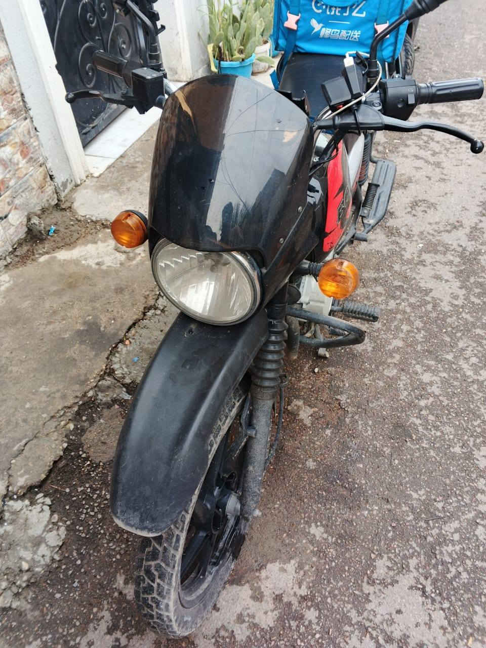 دراجه بوكسر للبيع مكان الكاظميه الدراجه برغي ممفتوح الي يجي يجيب فيتر وياه (مودل23رقم وسنويه )
هاذا رقمي***********/السعر2650بيه مجال حك الجيه
