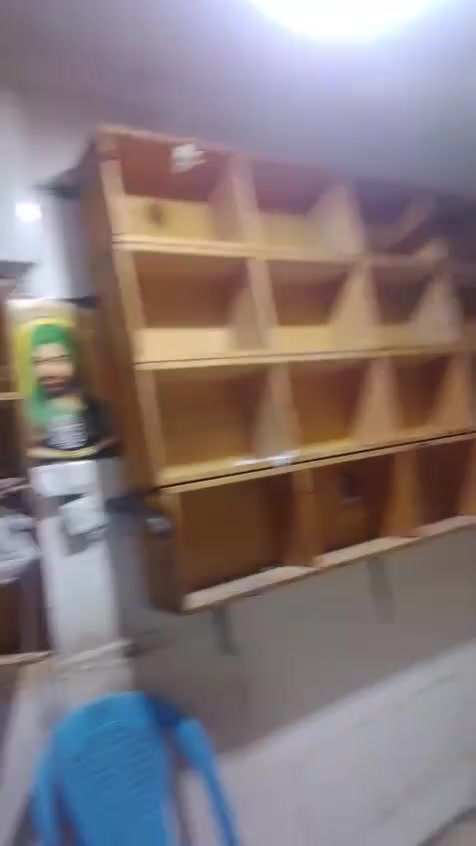 محل للأيجار
محل كامل وي رفوف .. .  سوق قديم..  بصف كهوه حربي 
للتواصل  ***********

***********
