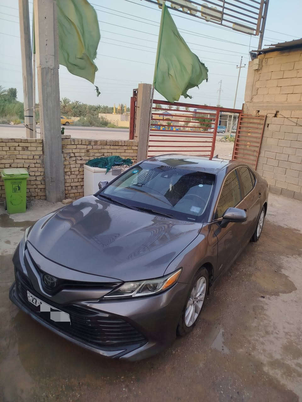 كامري موديل 19 معلايه 24 ذي قار بسمي هزة جديدة كفاله 
فقط الجاملغ الامامي مرشوش صبغ فقط سياره جديده امريكي فئة EL مكينة 2500 بانزين فقط السعر 135 المكان ناصرية 
للتواصل ***********
