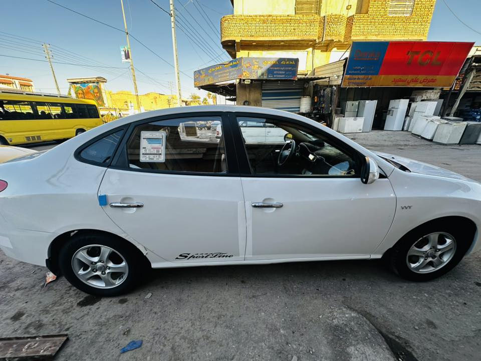 سياره النتره افانتي موديل 2010
كصه جنطه
سياره جديده بمعنه الكلمه 
كير مكينه حداديه تبريد تدفئه كفاله 
مكان ميسان 
سعر (50) وبيها مجال 
***********
