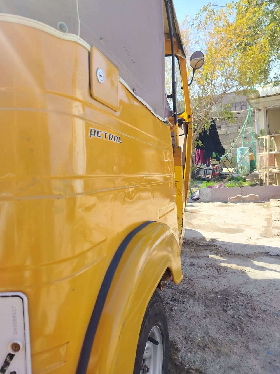 السلام عليكم تك تك بجاج البيع موديل 20 شهر 5 رقم انكليزي بغداد ب اسمي تك تك خير من الله ماناقصها اي شي تحويل مباشر مكاني بغداد الدوره ابو الديشير سعر 6800 وبيها مجال الشراي الرقم ***********
