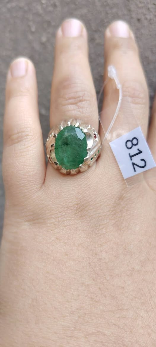 زمرد زامبي طبيعي صياغه يدويه ثقيل مع شهاده المنشا  جميل جداً جداً السعر خاص


**إذا كنت صاحب هذا الإعلان وتريد حذفه لأي سبب، رجاءا أرسل رسالة إلى الدعم الفني**