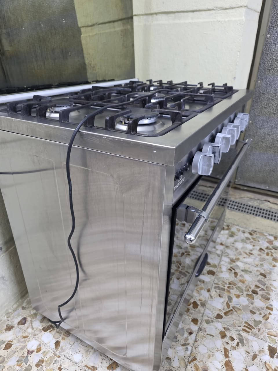 طباخ كبير ٥ مشاعل  مستعمل  نضيف جدا السعر ٢٥٠ الف
٢ دوشك اسفنج درجة أولى ٥ طبقات قياس ١٨٠× ٢٠٠ نضيف جدا السعر ١٧٥ الف 

٣ كرسي دوار مكتبي نضيف جدا السعر ٦٥ الف 

العنوان بغداد الأمين الثانيه منطقة سكينة الزراعي 
الاتصال على هذا الرقم *********** 
لايوجد توصيل
