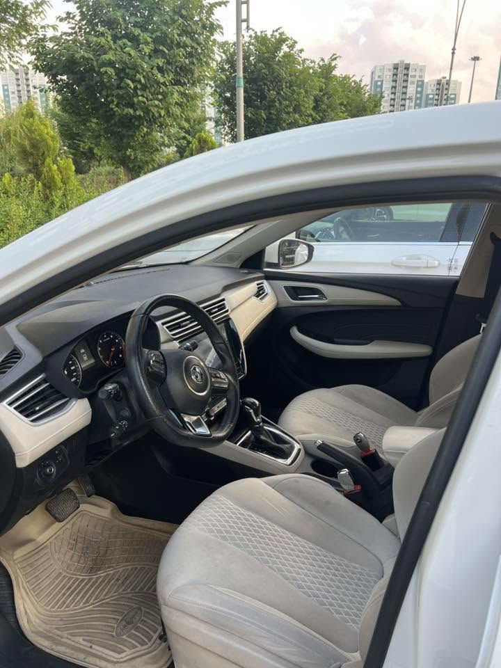 MG5 comfort 2023
ئیمجی ٥ مواسەفات کۆمفۆرد شاشە گەورە و بەسمە و ناو زەرد لایت لید 

یەک دەستە خۆم بە سفری کڕیومە  شوخت و چاڵیشی نیە وەک بیلادی ماوەتەوە سەیارەکە زەمانی شەریکەیە 

٤٠٠٠٠ هەزار کیلۆمەتر ڕۆشتوە ڕەنگی سپیە لە سلێمانیم  

نرخی ١٠٢ گەڵاو مەعامەلەیەکی کەمە 

ژمارەی مۆبایل ***********

