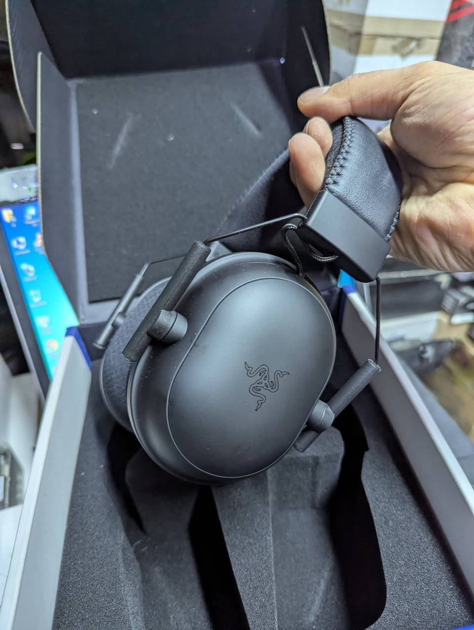 سلام عليكم 
سماعة رايزر نضافتهه 95 معة دنكل سعرها 50 الف


**إذا كنت صاحب هذا الإعلان وتريد حذفه لأي سبب، رجاءا أرسل رسالة إلى الدعم الفني**