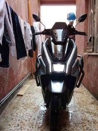 دراجه شحن للبيع جديده مستخدمه شهرين رايده بمليون و100 وبيها مجال حك ال...