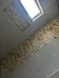 تركيب سيراميك • أرضيات وجدران • متفرغ