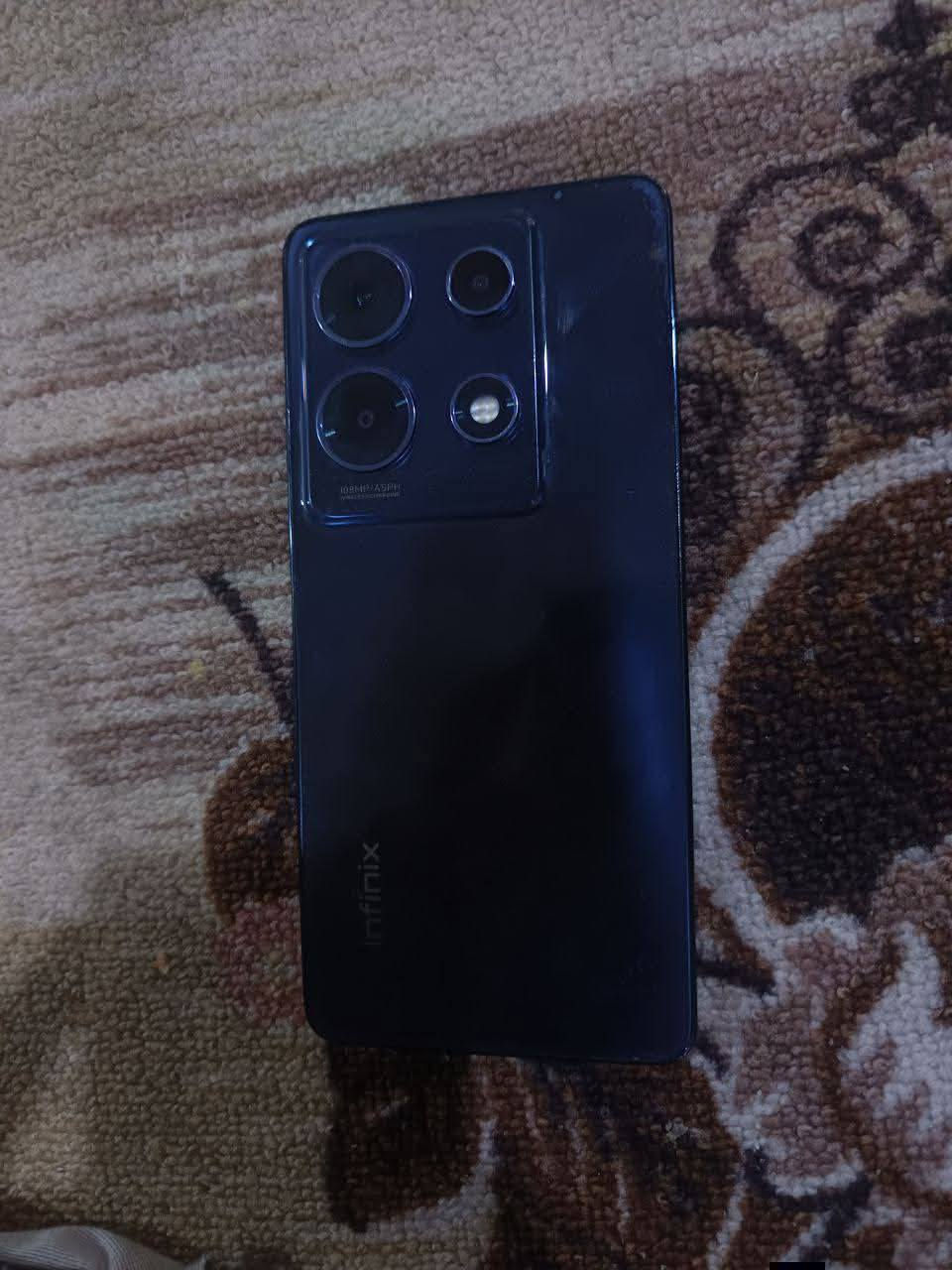 Inifinx Note 30 VIP
للمراوس صاروخ بالالعاب 90FPS. 
 مكفول من كلشي ذاكرة 256 رامه 12+12=24
بي بس سواد بالطرف يمين صغير جدا


**إذا كنت صاحب هذا الإعلان وتريد حذفه لأي سبب، رجاءا أرسل رسالة إلى الدعم الفني**