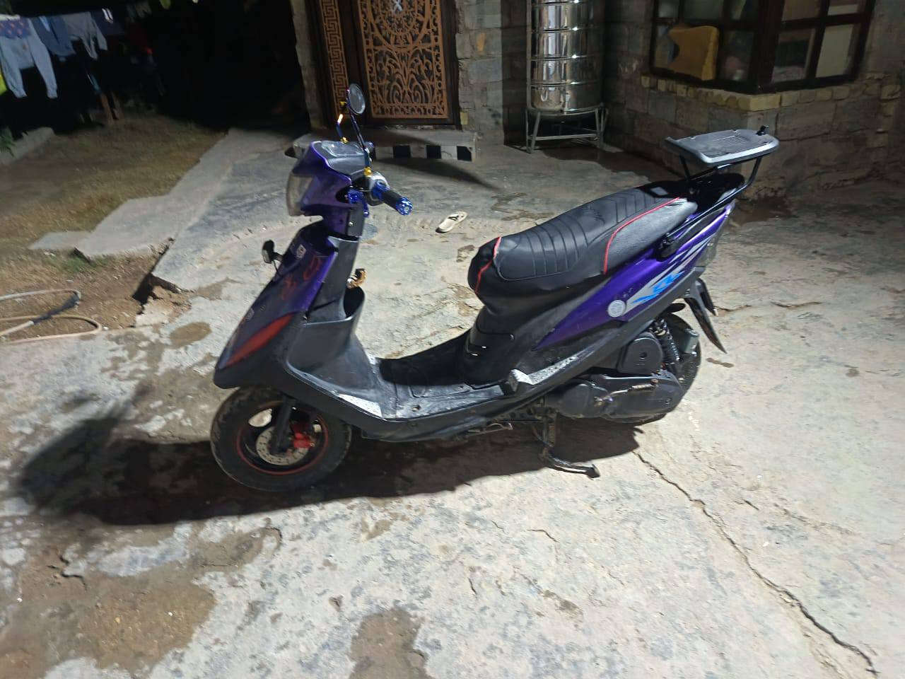 السلام عليكم🌹📍
✨دراجة ماكس عدله بوشه 55 شلعه ومعدل  مكفوله من كلشي النضوح والتبخير📍 شغاله سلف وهندر بأي وقت📍
 وبيهة تزويد 🔸
وياله بلادي اصلي 🔸 🔸
قطرة دهن بلادي🔸
شيال بلادي 
دبل خلفي رياضي 🔹
وصلنصه رياضي fm ™️
السعر 500 وبيه مجال قليل للشراي❗
الخاص مفتوح
 وهاذ الرقم ✨***********
