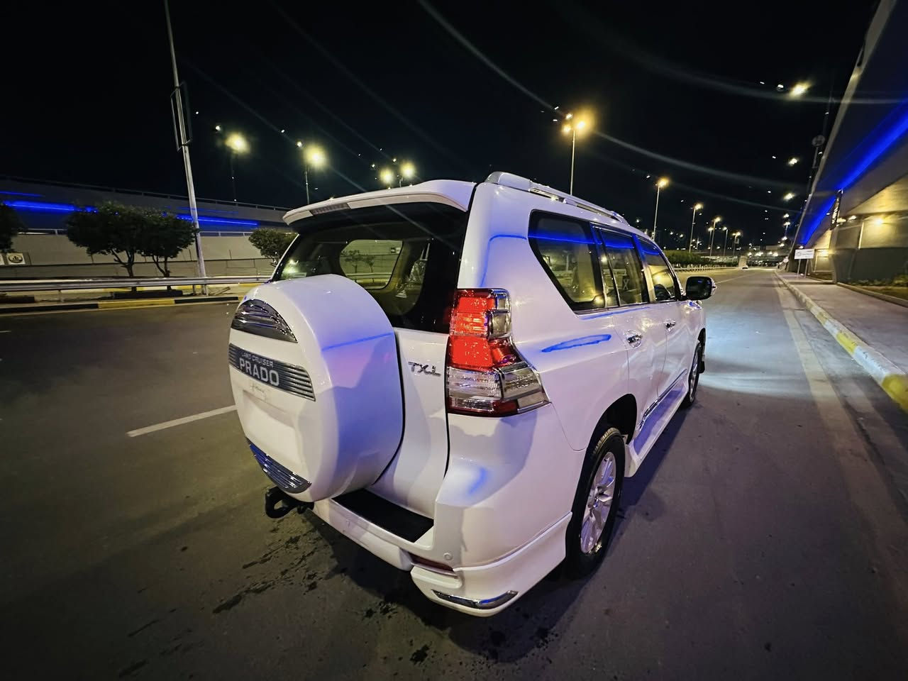 سلام عليكم
برادو TXL

موديل 2014 

ماشيه 147 الف 

سته سلندر 400 

سبعه راكب 

ثلاث قطع تبريد 

سياره جديده معنه كلمه 

فقط دعاميه الماميه صبغ 

سياره بغداد بسمي 

رقم جديد هزه جديده  سنويه 2030 

موصفات معروفه 

بصمه /شاشه /كامره /حساس /فتحه/جلدكراظي كهرباء/ثلاجه /شاير مري /مري شفط/لايت زنون بلادي /

 عنوان كاظميه هاتف *********** 

ملاحظه سياره جديده كلش
