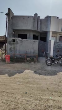 بيت مساحته 105 كهرباء تأسيس ماء كامل رقمي 07826881922 07515537496