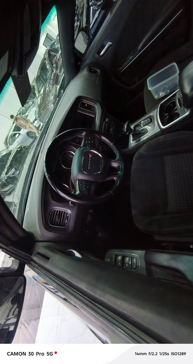 السلام عليكم للبيع جميع انواع السيارات قسط نقدا بل مدة المقدمة تبدا من 60$ ورقه وما فوق حسب نوع السيارة ولموديل وسعر ننطيك وكاله لحين تسديد المبلغ تتحول ب اسمك السيارة مكاني اربيل الاتصال *********** 
مازنجر تعليقات ماجاوب شراي اتصل
