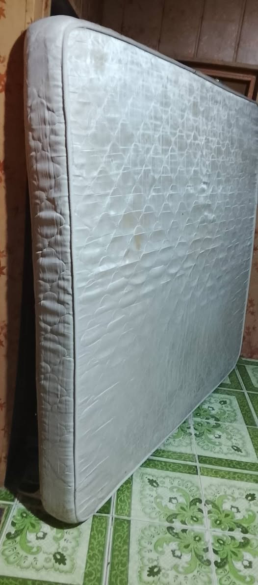 السلام عليكم فراش نوم نظيف جدا مستعمل مده قصيره السعر 25 قفل والسعر قفل العنوان النجف الاشرف ***********
