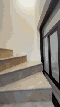 شقه للاءيجار في زيونه محله ٧١٦ درج طابق رابع تحتوي على غرفه وصاله وصحي...