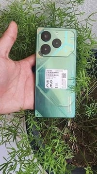 بوفا 6 برو 5G • رام ١٢/٢٥٦ • بطارية ٦٠٠٠
