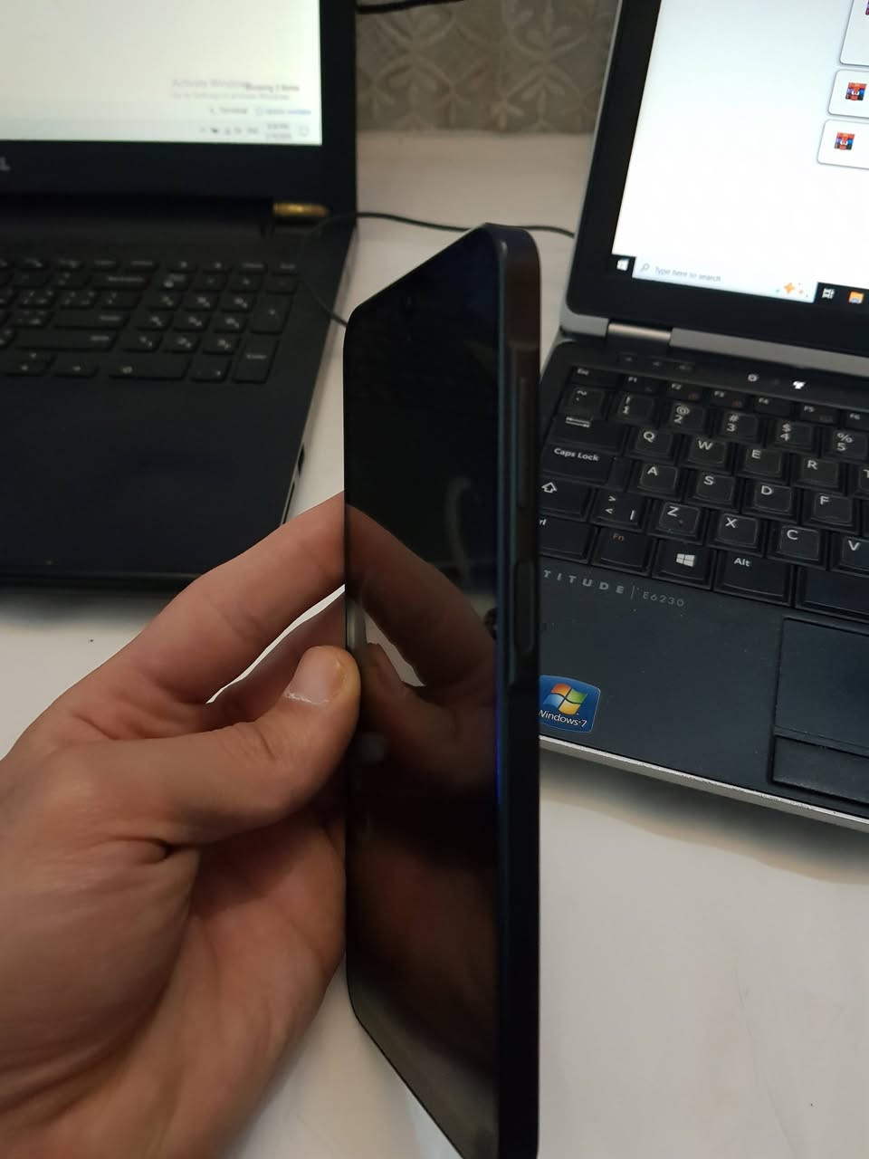 متوفر جهاز سامسونك A17
📱 الموديل: Samsung Galaxy A17 (SM-A175F/DS)
💾 الذاكرة: 6 GB رام
📦 التخزين: 128 GB
📸 الكاميرا الخلفية: رباعية العدسة (50 MP + عدسات إضافية)
📸 الكاميرا الأمامية: 13 MP
📱 الشاشة: 6.6-إنش PLS LCD بدقة FHD+
🔋 البطارية: 5000 mAh
⚡ الشحن: شحن سريع
📶 الشريحـتان: يدعم شريحتي اتصال (Dual SIM)
📱 النظام: Android + واجهة One UI
🎨 اللون: أسود (Black)
📦 الحالة: (جديد مستعمل بحالة ممتازة)
📍 الموقع: ناحية بعشيقة


**إذا كنت صاحب هذا الإعلان وتريد حذفه لأي سبب، رجاءا أرسل رسالة إلى الدعم الفني**