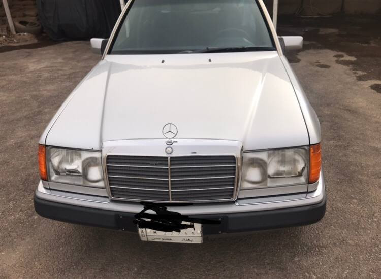 السلام عليكم مارسدس دب رقم بغداد بسمي مكينه 300بلاد قبق اسود  سياره جاهزه وبلاد مصبوغه جماليه فقط دواخل مامصبوغه قواعد االدبلات سليمه بدون خياس كهربائات بلاد السياره جاهزه ومكفوله من الضربه ماعدا صبغ الجماليه السعر 80$ المكان الديوانيه ***********
