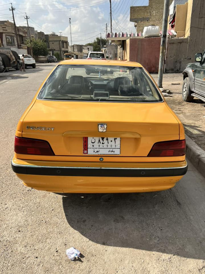 السلام عليكم : بيجو بارص 2021 مكانها بغداد البلديات عليها قسط تقريبا شهرين 3 وتصير حرة بيها بارد بالچاملغ الخلفي موجود بالصورة سعرها 65 وبيها مجال :***********
