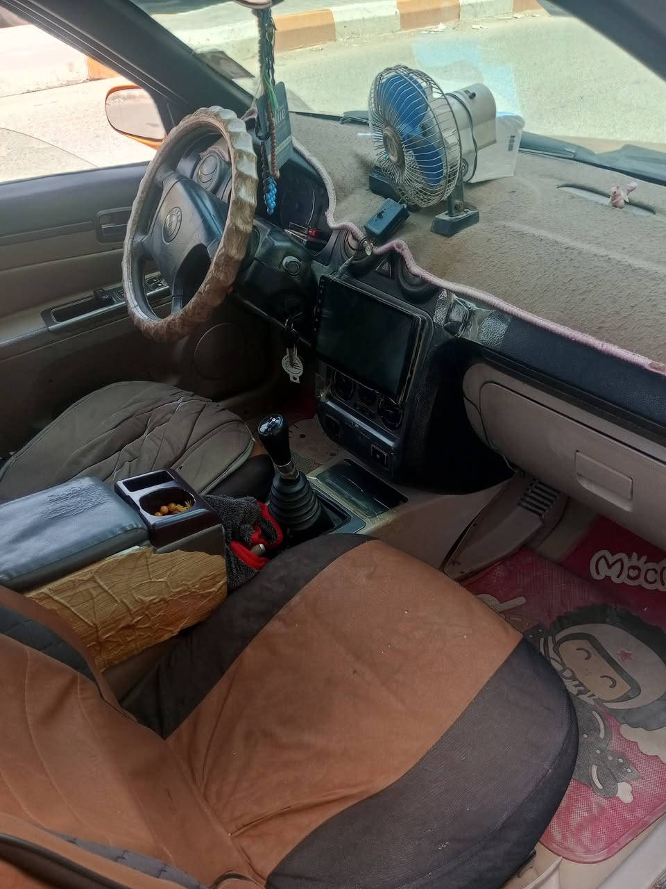 السلام عليكم سياره للبيع جاهزه من كلشي كير مكينه حداديه مصفره هيه وغرامات سنويه جديده راعيه موجود مكان الدوانيه ***********السعر ب20وبيه مجال قليل لشراي
