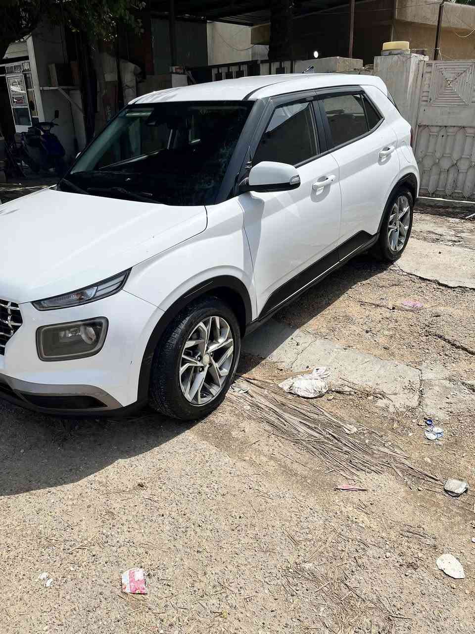 السلام عليكم فينو 2022 وارد كوري خليجي فول مواصفات عدا الفتحه / مري شفط/ لايت دوار/ تحديد مسار / رادار / بصمة / كشنات جلد / تدفئة وتبريد بالكشنات/ تدفئة سترين /6 انظمة قيادة / وشاشه جبيرة/ تشغيل عن بعد /  والمواصفات الي بيها متجي بالامريكي . السيارة حادثها بالسونار موضح ماشية 26 الف ومناقصها اي شي السعر 138 مكان السيارة بغداد حي القاهرة والشراي يتواصل خاص


**إذا كنت صاحب هذا الإعلان وتريد حذفه لأي سبب، رجاءا أرسل رسالة إلى الدعم الفني**