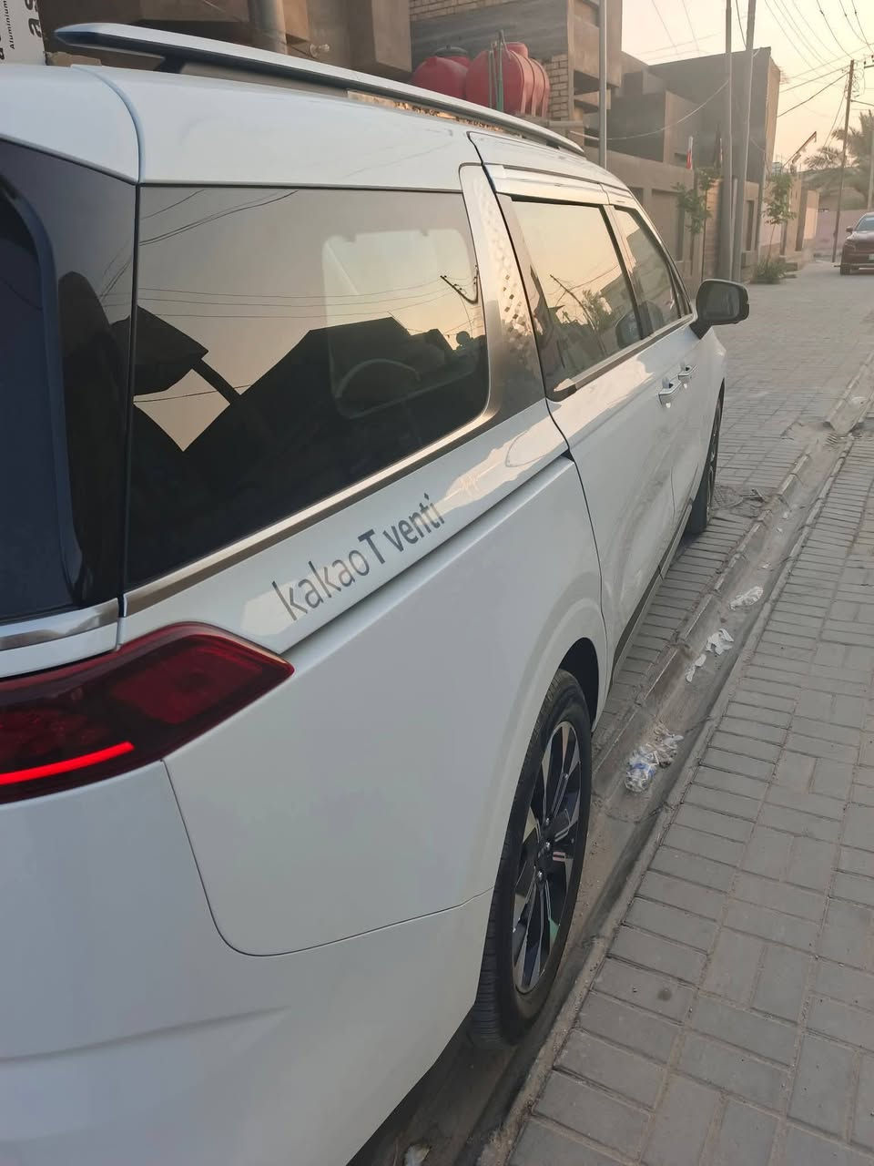 كيا كرنفال 2023 
وارد كوري بانزين غاز فقط 
بيع سريععععععععع 
كفالة 
بيع سريع 
مواصفات فول للأخير شنو ابالك بيها 
بيع سريع 
بصمة ابواب وتشغيل 

تشغيل عن بعد 

كير ماوس 

بردات كل الأبواب 

ابواب كهرباء 

جنطة كهرباء 

كشنات كهرباء وتدفئة وتبريد 

5 كامرات محيطية 360 درجة 

ويل كب كروم 

مري شفط 

عداد دجتل 

بك لايت لد 

لايت زنون + اشارة لد 

كشافات بلاجكتور 

اوتو هولد 

هاند بريك بصمة

تبريد 3 قطع + شاشة منفصل 

الأبواب بيها انارة من الداخل 

رادارات امامية وجانبية  وخلفية 

توقف ذاتي 

تحديد مسار 

قيادة ذاتية 

السيارة ماشية 19 الف كيلو حقيقي ما مصفر ولا ملعوب بيها 

سيارة وضع الشركة 

رقم مثنى مداور مباشرة

تحويل مباشر 

مكان السيارة السماوة قضاء رميثة 

السعر 320ورقه بيه مجال 
بخدمة ال شراي وعلي 
للاستفسار    
*********** رقم ثاني ***********
