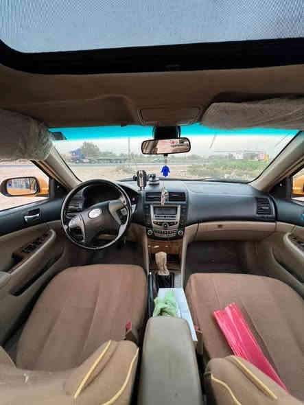 سلام عليكم سياره بي وادي
اف 6 موديل 2011 سياره كير مكينه 
تبريد تدفه مكفول 
حداديه امامي خلفي جديد 
مكفوله من ضربه بيه رصعات 
تخم تاير جديد حساس خلفي 
فتحه سقف كهربائيه 
سنويه 27 مصفره خط وبحث مصفر 
تحويل ثاني يوم رقم الماني جديد 
‏‪***********‬‏ سعر 45 بي مجال قليل
